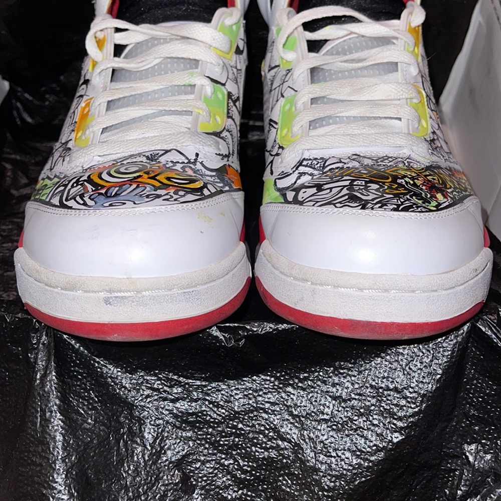 Nike Air Jordan 5 Retro | Fire Red - Picture 11 of 11